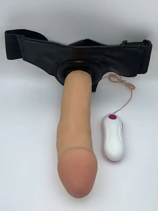 NOXXX İçi Boş Titreşimli Belden Bağlamalı Realistik Penis 21 cm - 100612